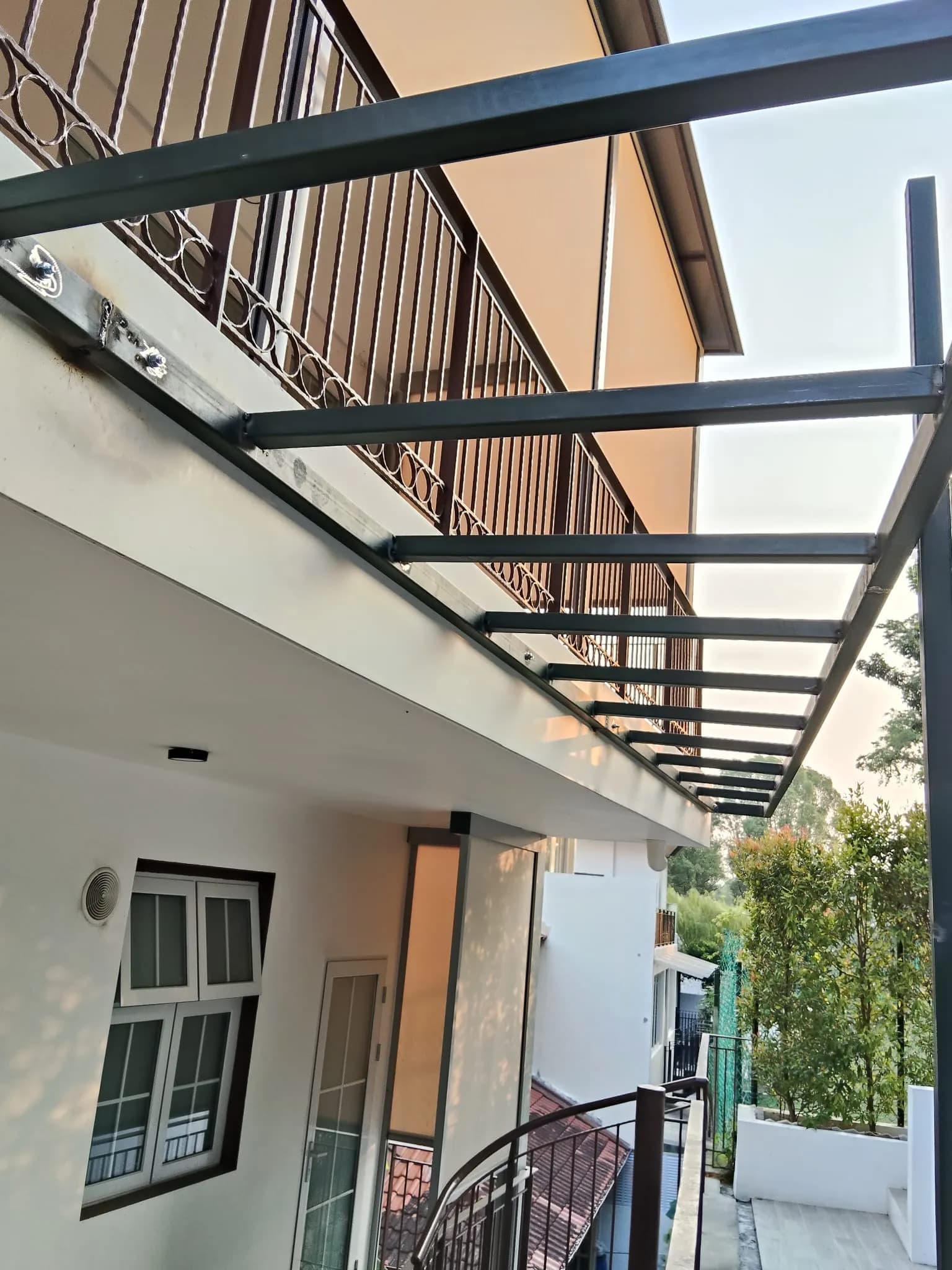 Common Rooftop Shelter Issues We Solve