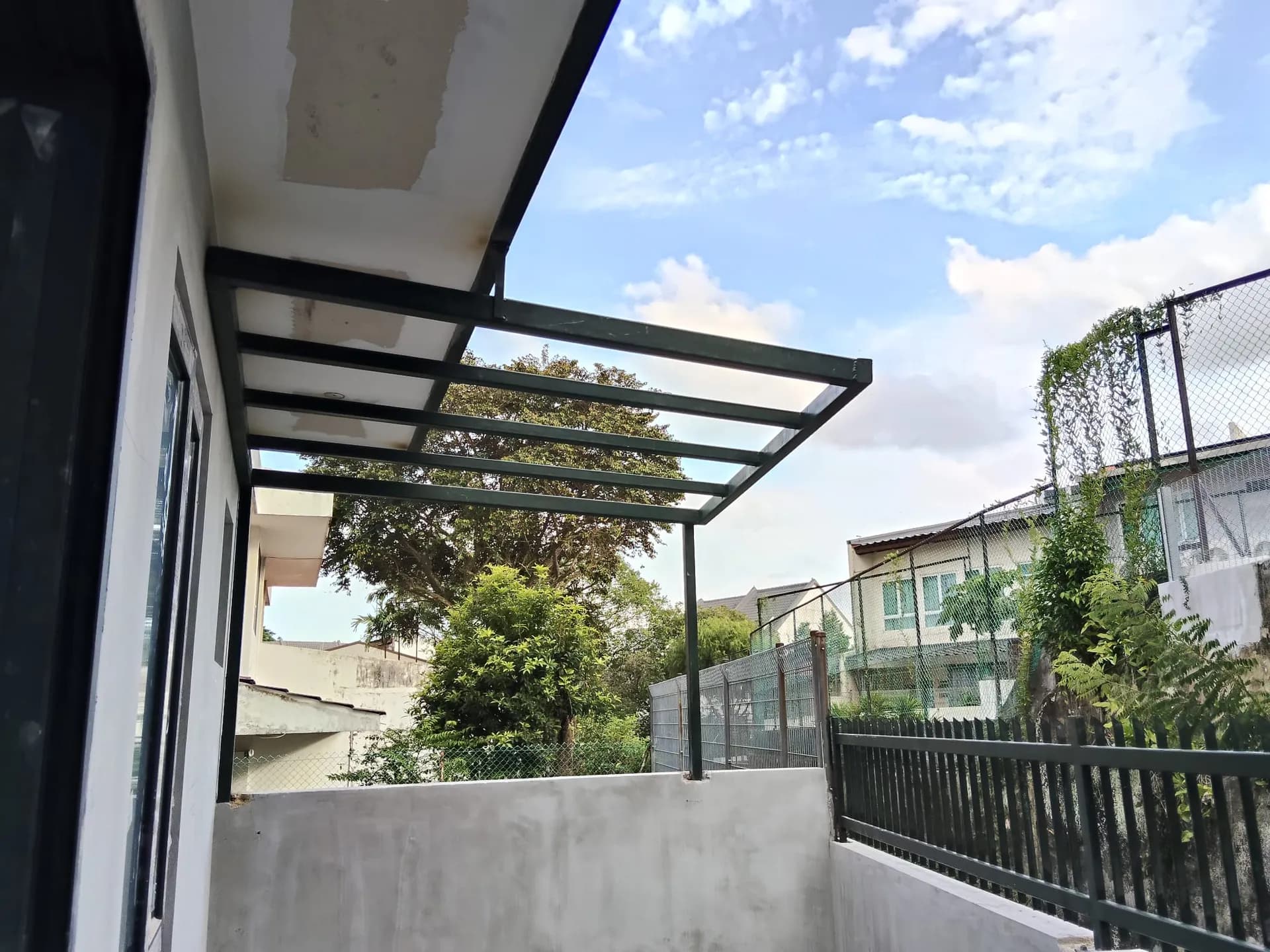 Rooftop Shelter Services — before